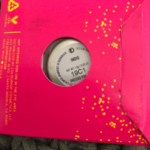 Glitter Eyeshadow - Picture 2 of 2